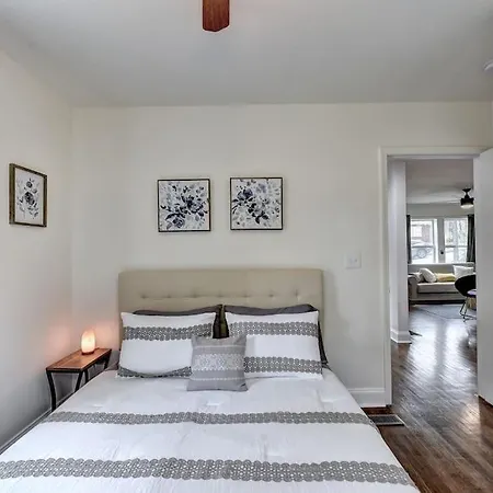 New Home In Midtown- Sleeps 11 For Rent In Atlanta